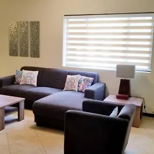  Holiday home Luxurious 3 Bedroom House In Gold Coast